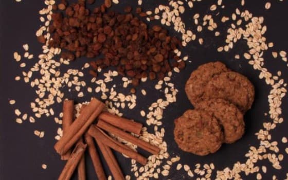 کوکی رژیمی جو کشمش یک کیلوگرم